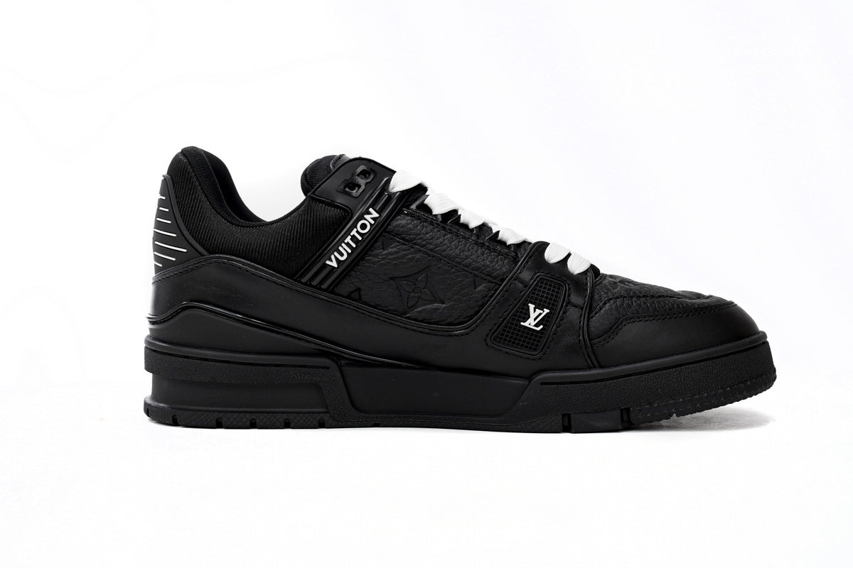 Louis Vuitton Trainer ‘All Black Embossing'