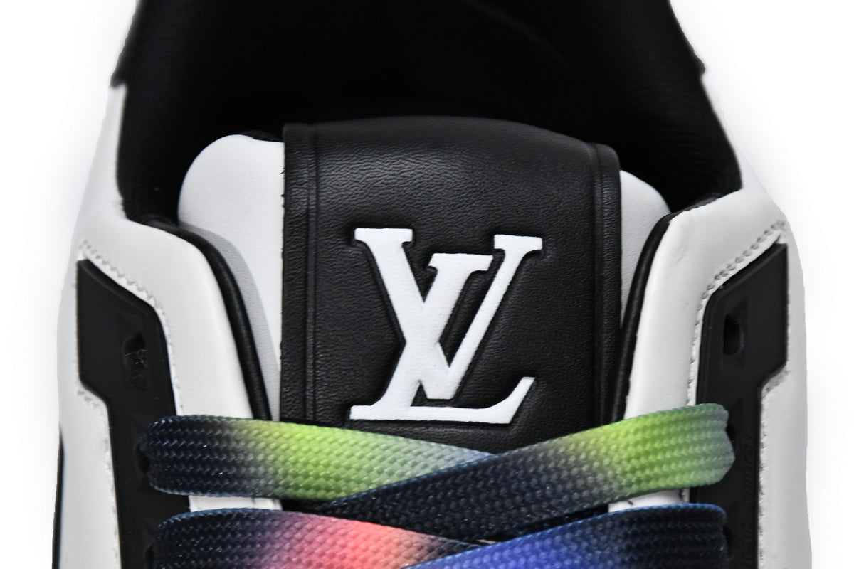 Louis Vuitton Trainer ‘Black and White'