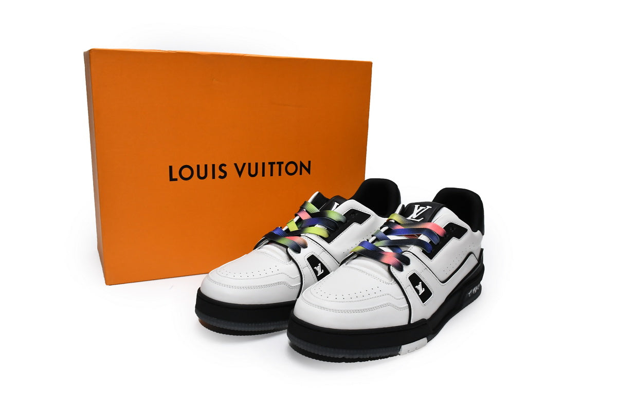 Louis Vuitton Trainer ‘Black and White'