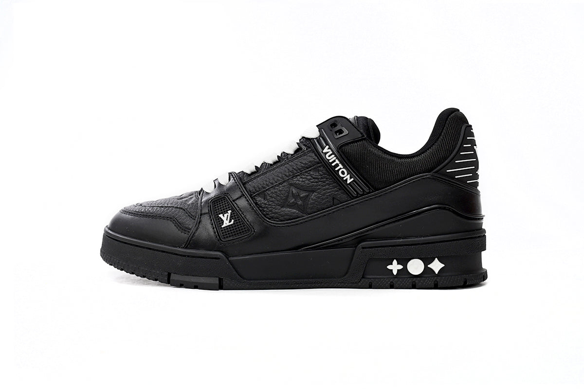 Louis Vuitton Trainer ‘All Black Embossing'