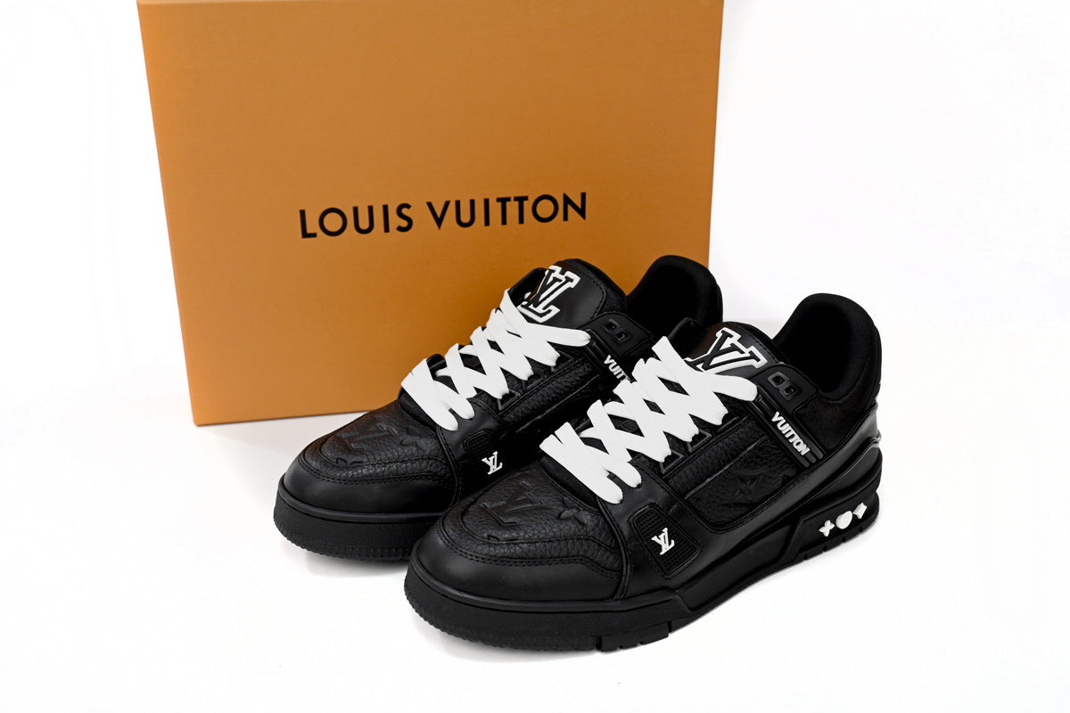 Louis Vuitton Trainer ‘All Black Embossing'