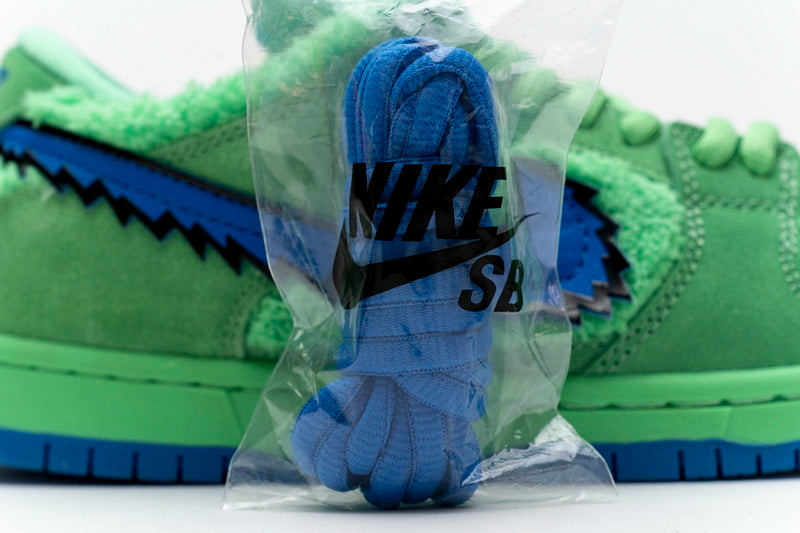 Nike SB Dunk x Grateful Dead 'Green Bear'