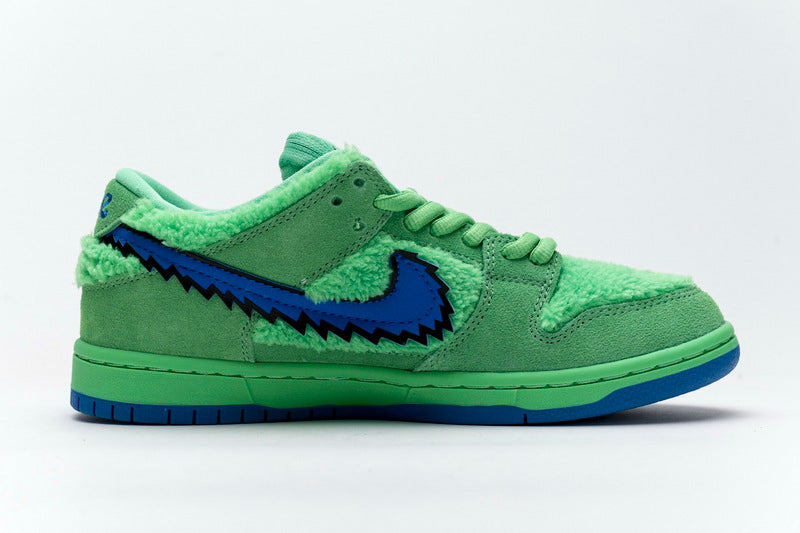 Nike SB Dunk x Grateful Dead 'Green Bear'