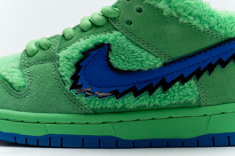 Nike SB Dunk x Grateful Dead 'Green Bear'