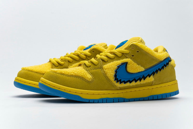 Nike SB Dunk x Grateful Dead 'Yellow Bear'